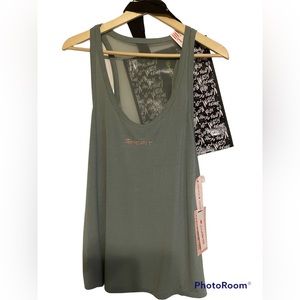 NWT Shefit Women’s size 4XL tank top with free tote bag🤩😍